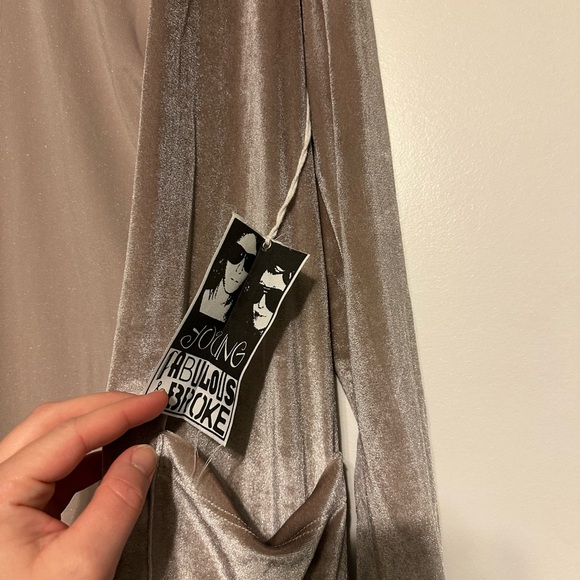 New with tags- Young broke and fabulous taupe colored duster - Picture 3 of 4